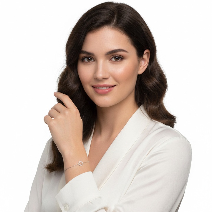 Bransoletka srebrna koniczynka z cyrkoniami 925
